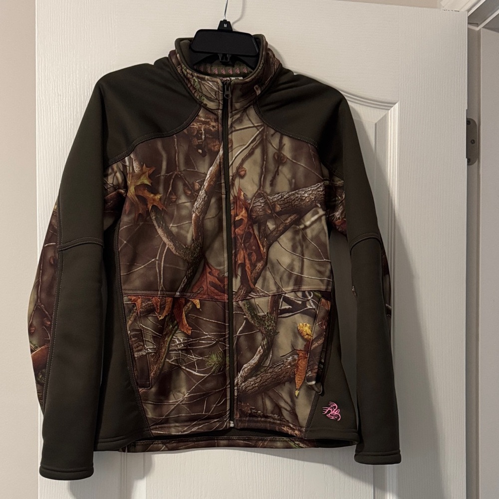 Legendary Whitetails Women's Camouflage Utility Jacket